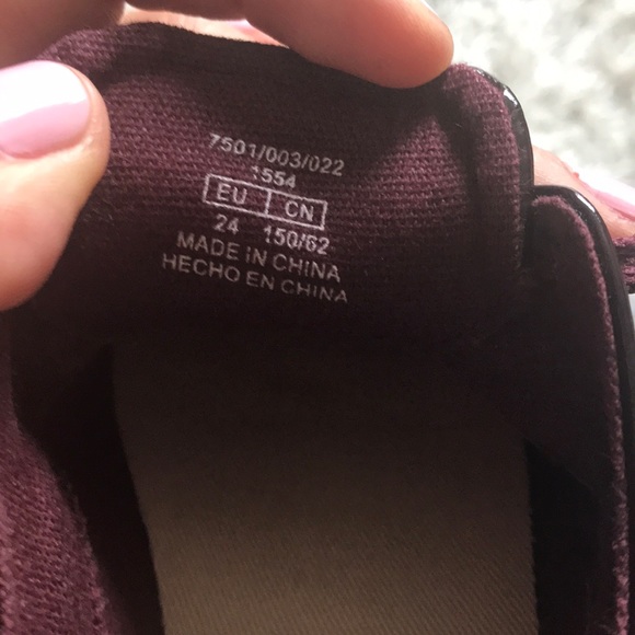 Shoes - Picture 4 of 5